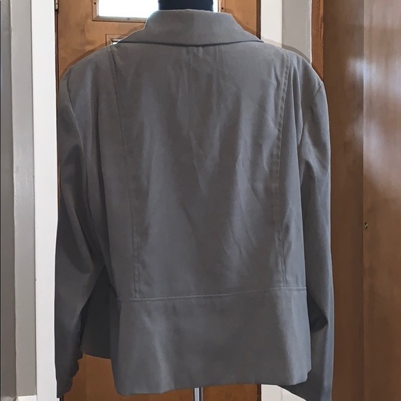 Karin Stevens plus size button down blazer - Picture 3 of 4